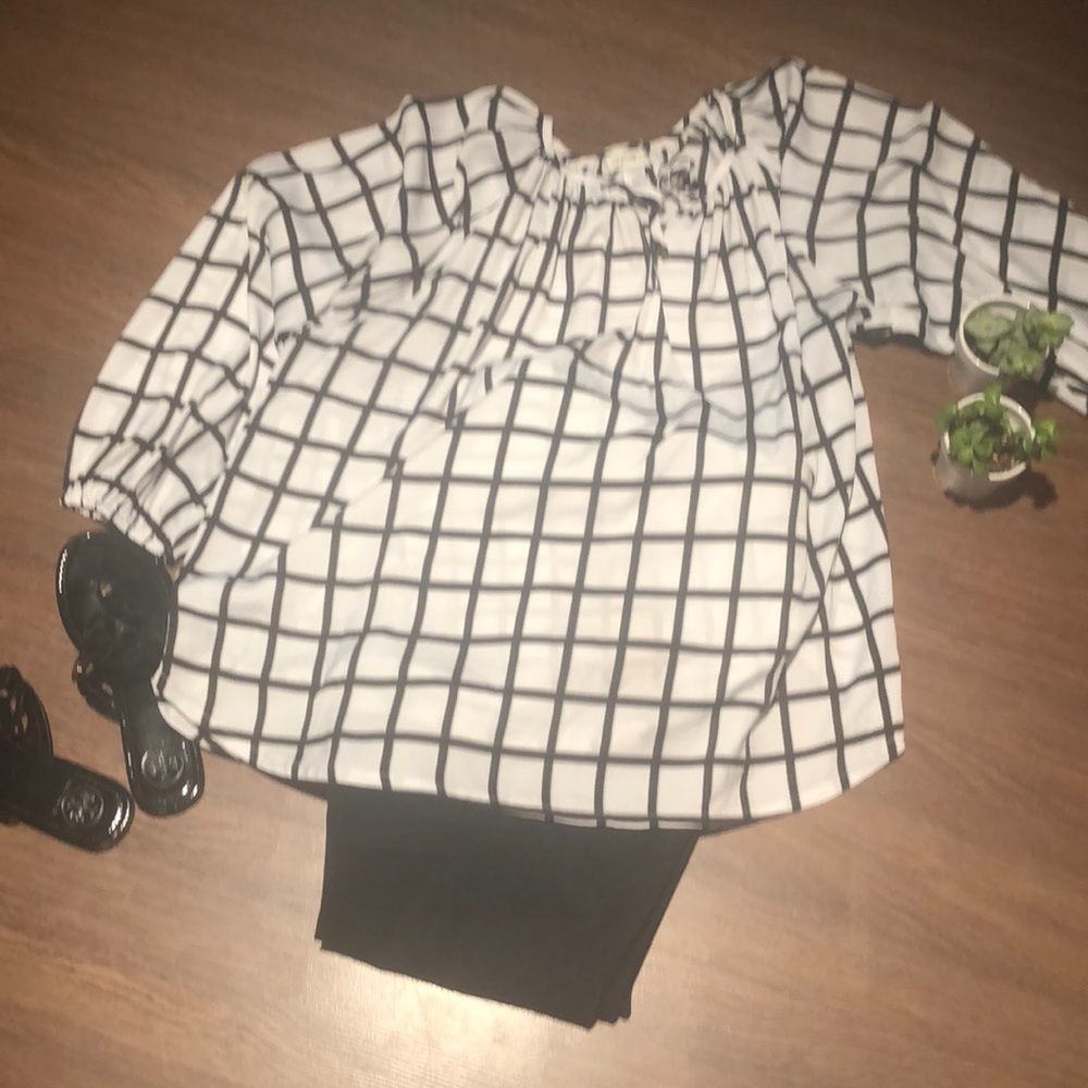 Jessica Simpson top